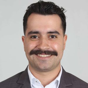 Dr. Daniel Recinos, MD | Primary Care | San José